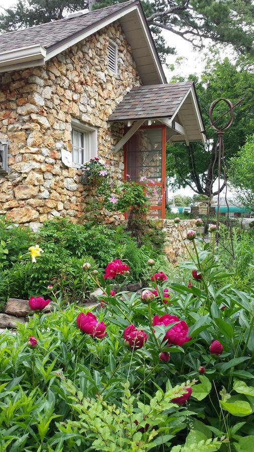 Rock Cottage Gardens B&B Eureka Springs Eksteriør bilde